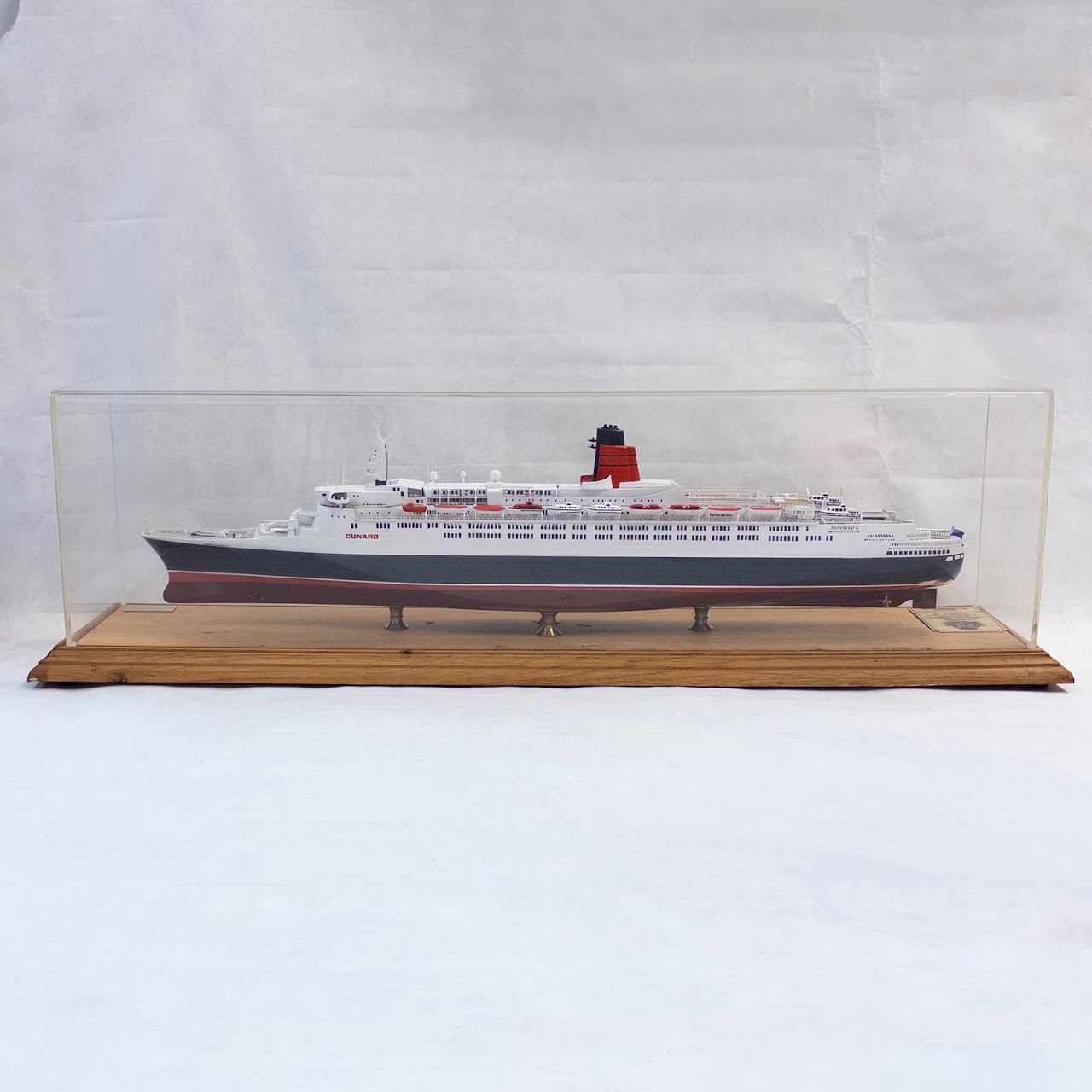 Maritime Replicas 1:500 Model of the Q.E. 2 Ocean Liner