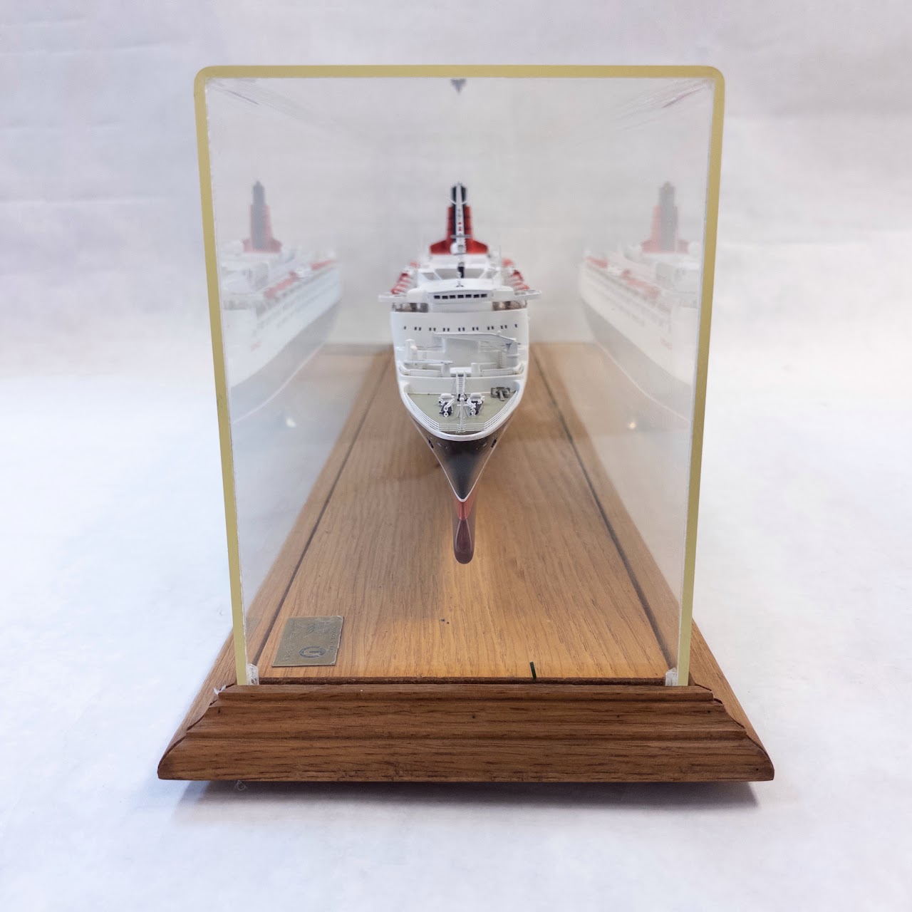 Maritime Replicas 1:500 Model of the Q.E. 2 Ocean Liner