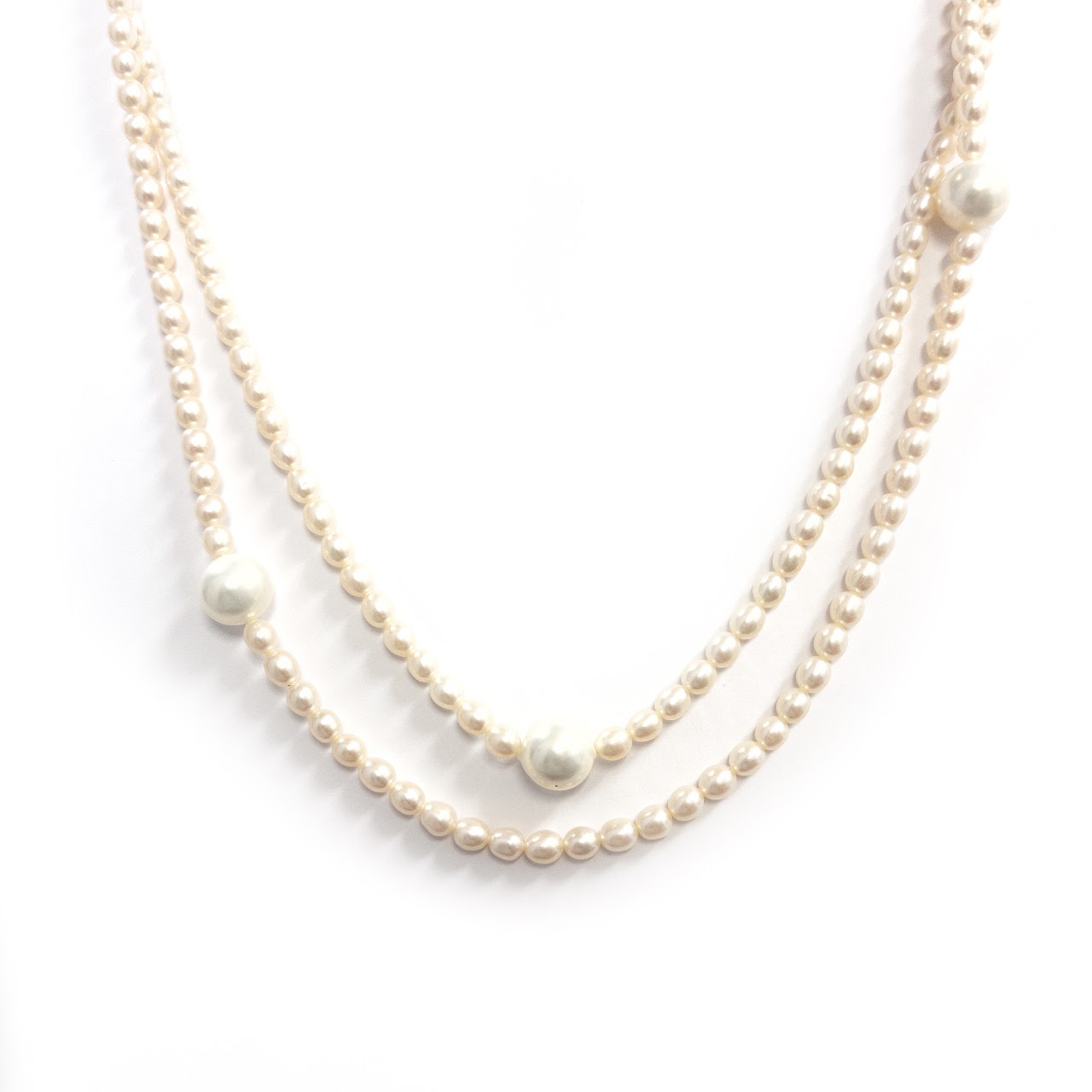 Pearl Long Strand Necklace with Six Large Detail Pearls