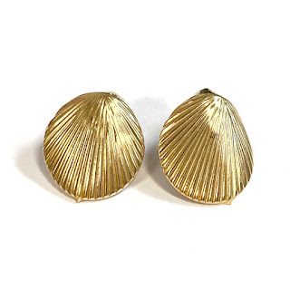 14K Gold Seashell Earrings