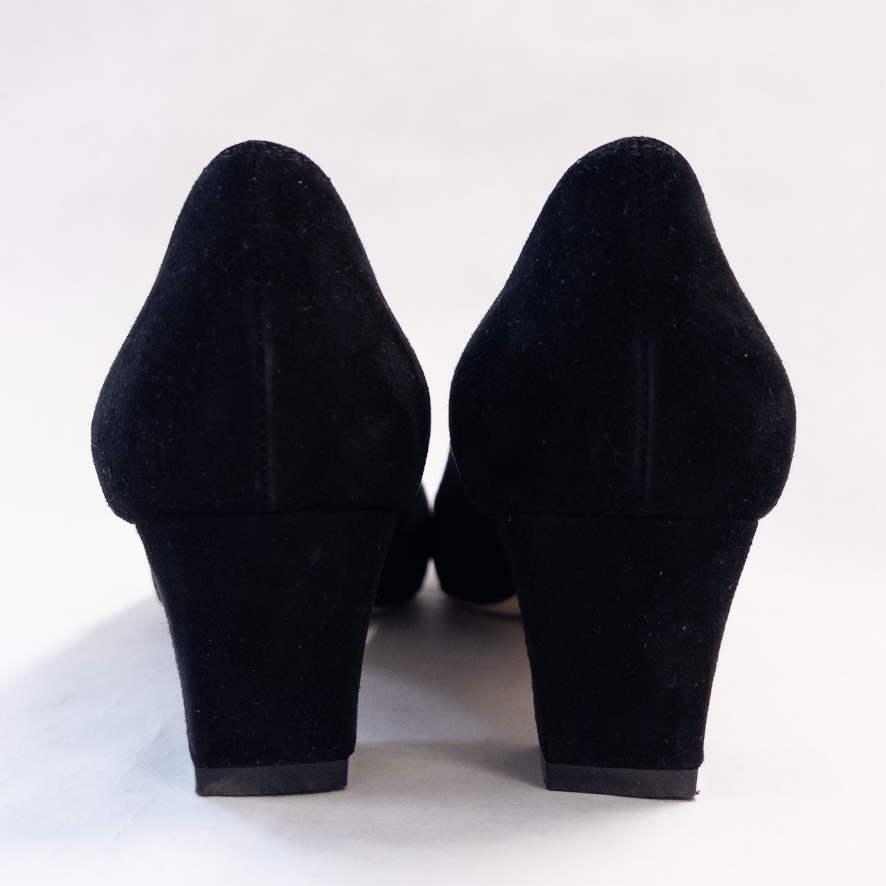 Manolo Blahnik Okkatopla Block Heel Pumps