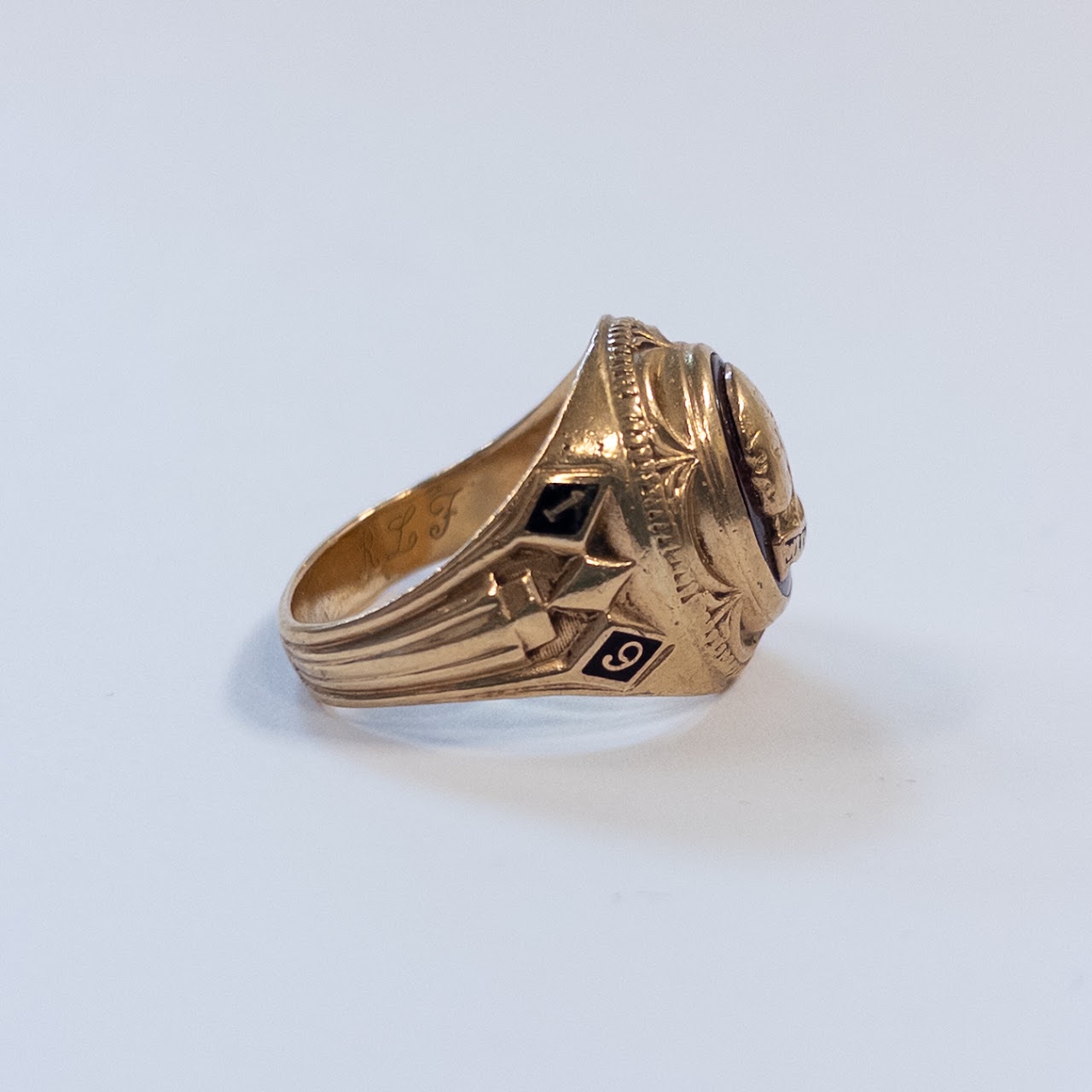 10K Gold 1963 Weehawken Graduating Class Ring