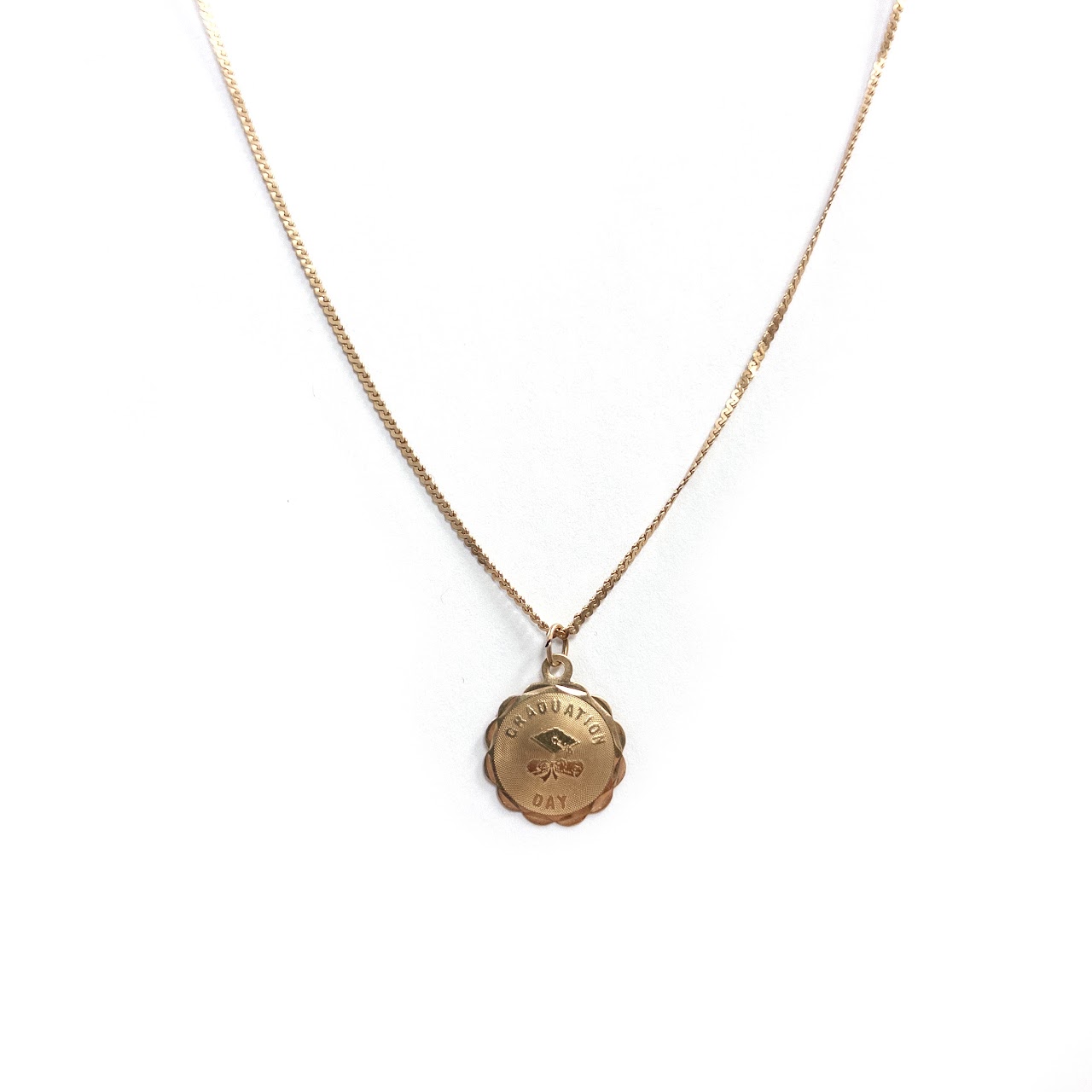 14K Gold 'S' Chain Necklace and Pendant