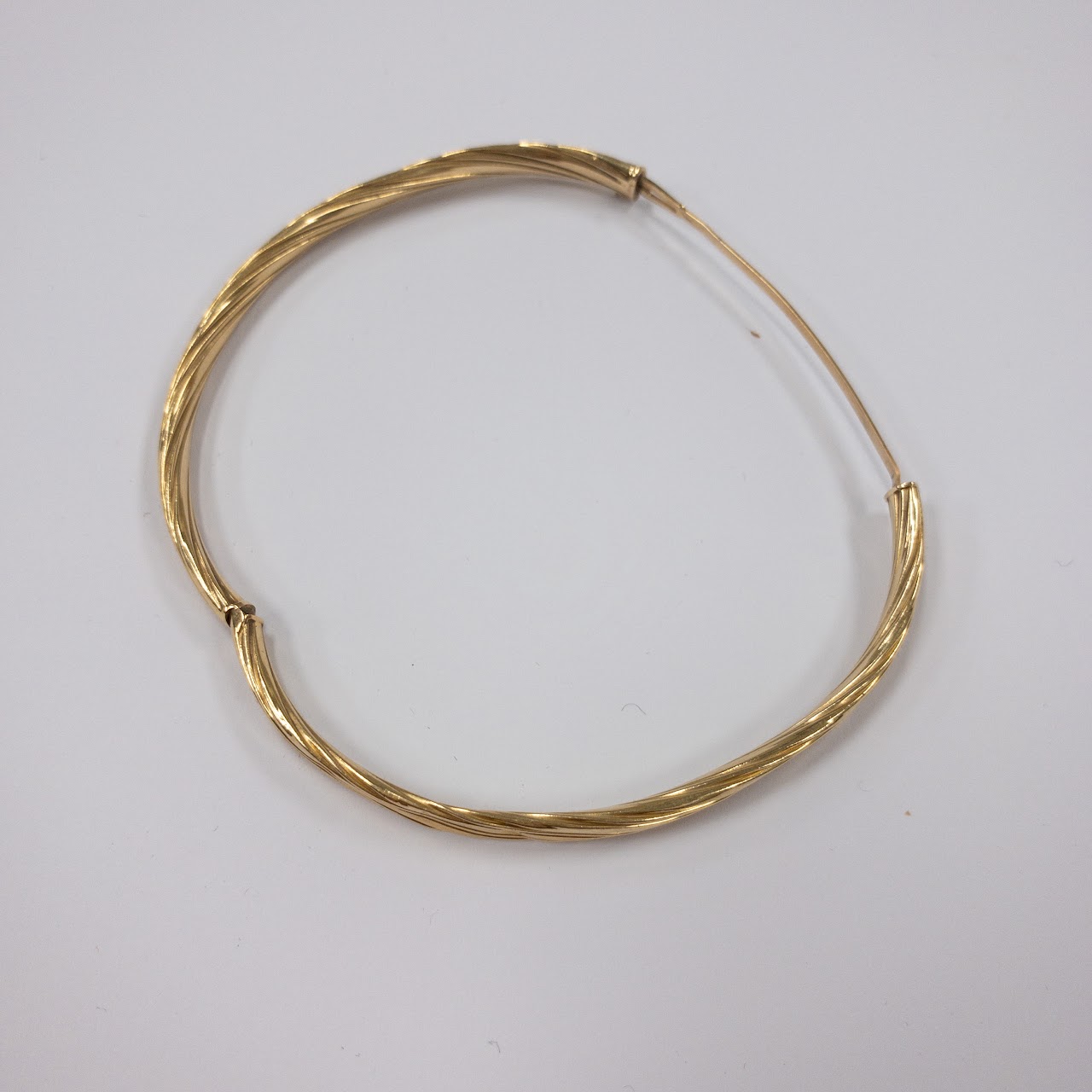 14K Gold Twisted Bangle Bracelet