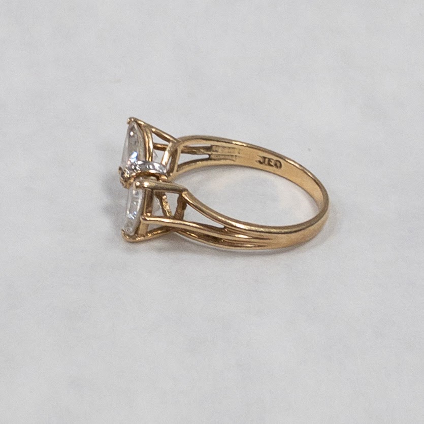 10K Gold Clear Stone Bow Ring