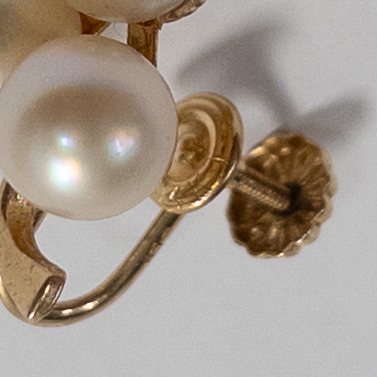 14K Gold & Pearl  Flower Clip Earrings