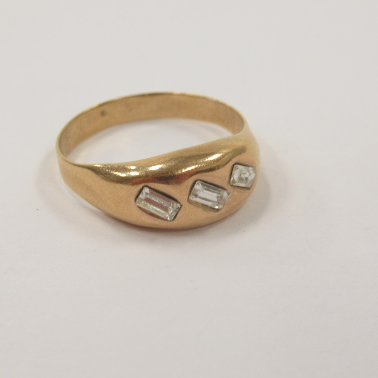 18K Gold and Clear Stone Ring