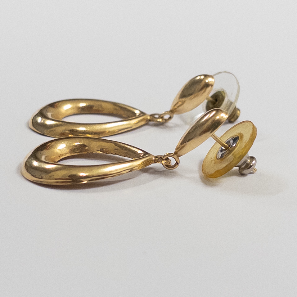 14K Gold Teardrop Earrings