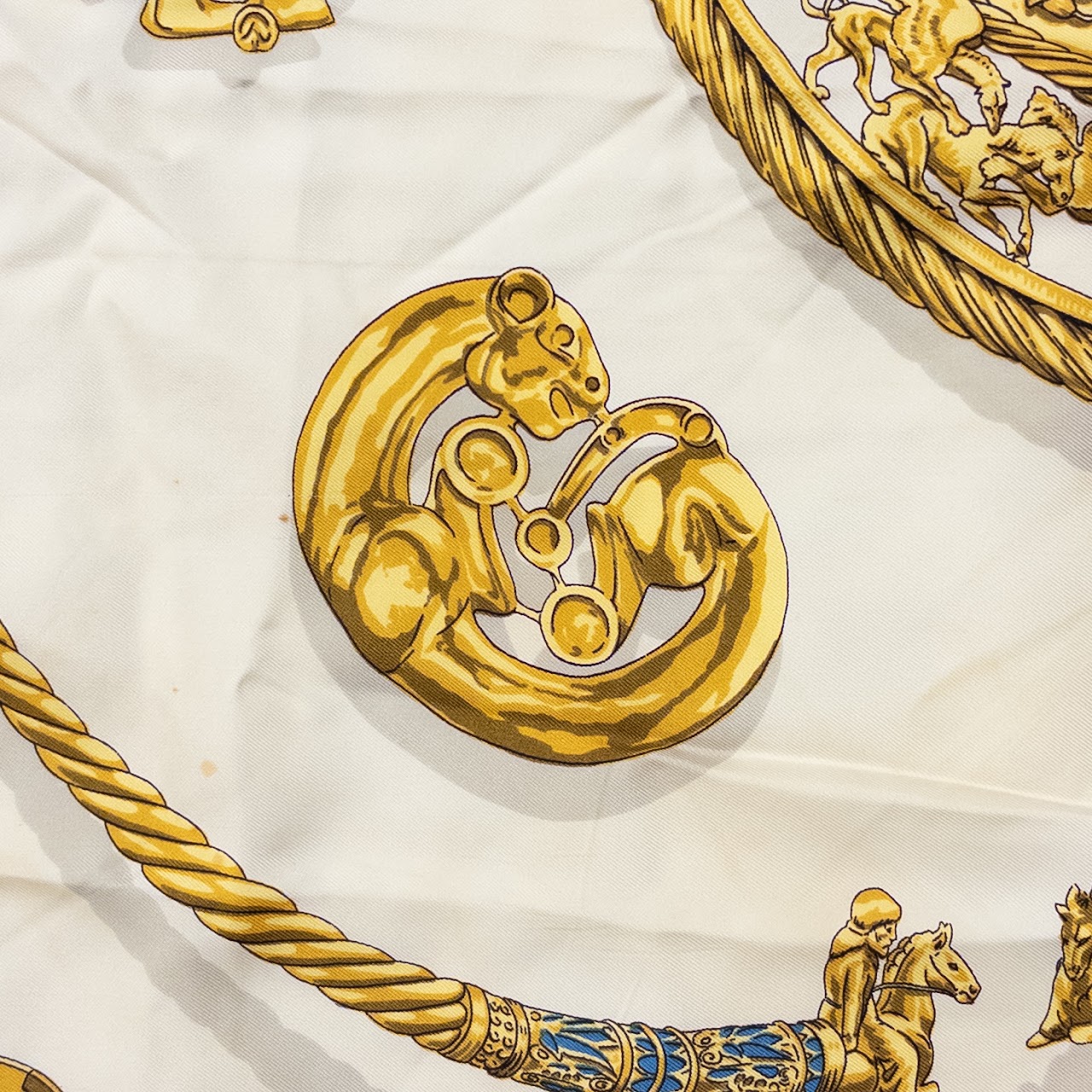 Hermès Les Cavaliers  D'or 90 Scarf