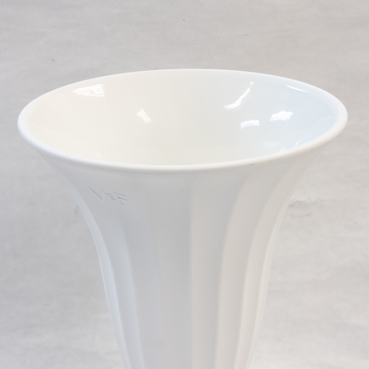 Venus et Fleur Aphrodite Porcelain Vase