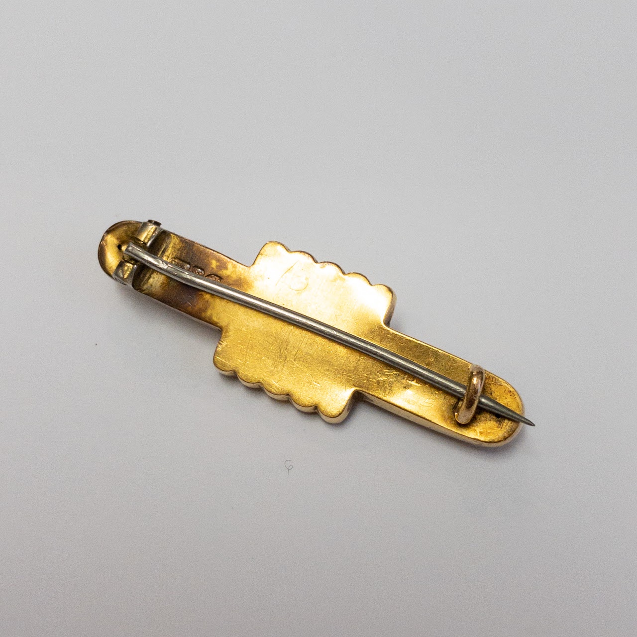 14K Gold Deco Era Bar Pin