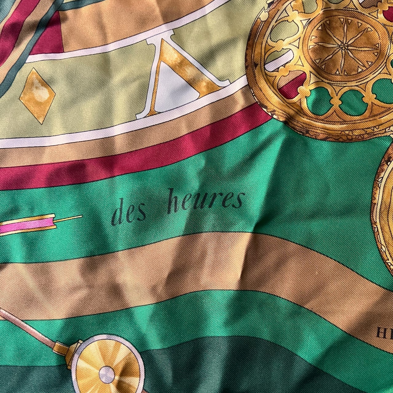 Hermès Loïc Dubigeon 'La Ronde des Heures' Carre 90 Silk Scarf