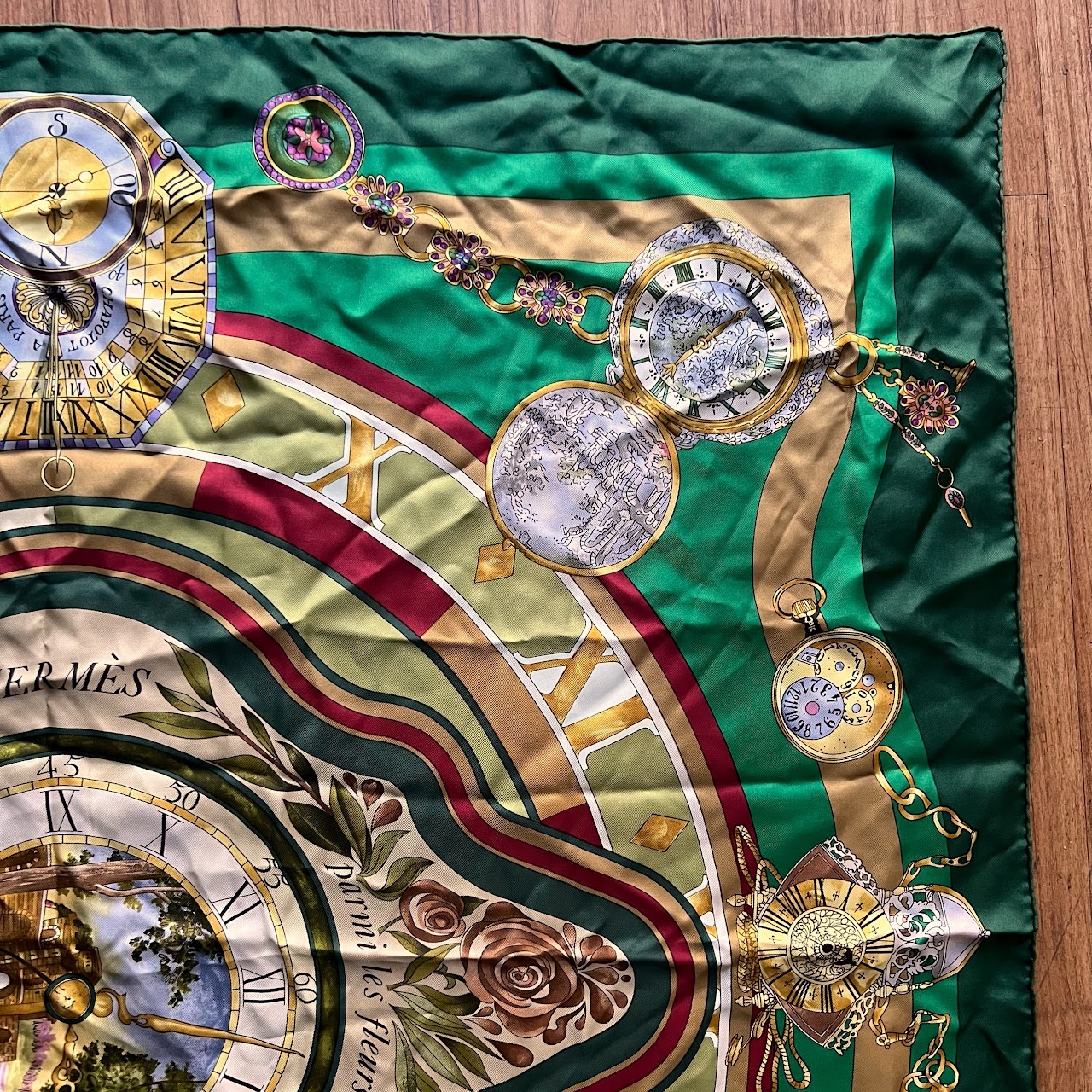 Hermès Loïc Dubigeon 'La Ronde des Heures' Carre 90 Silk Scarf