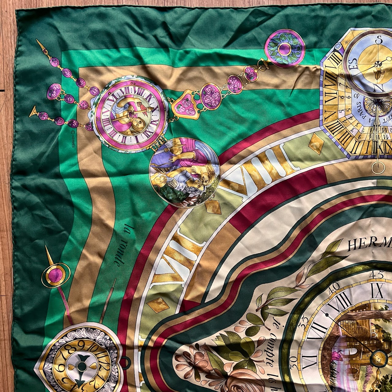 Hermès Loïc Dubigeon 'La Ronde des Heures' Carre 90 Silk Scarf