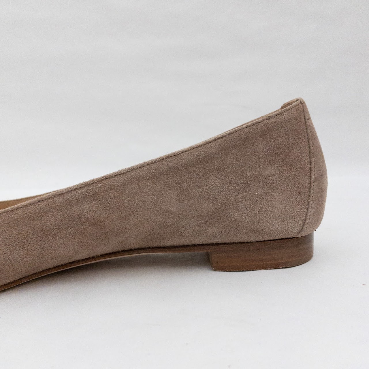 Manolo Blahnik Beige Suede Flats