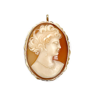 14K Gold Shell Cameo Convertible Brooch