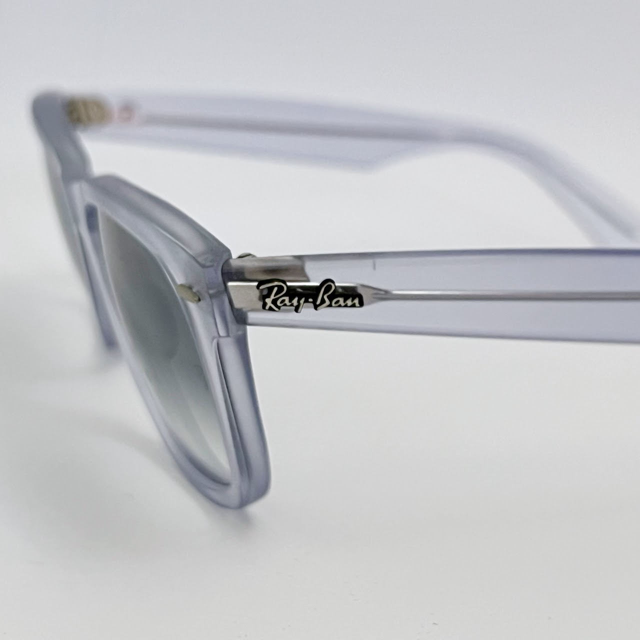 Ray-Ban Wayfarer Ice Pop Grape Sunglasses