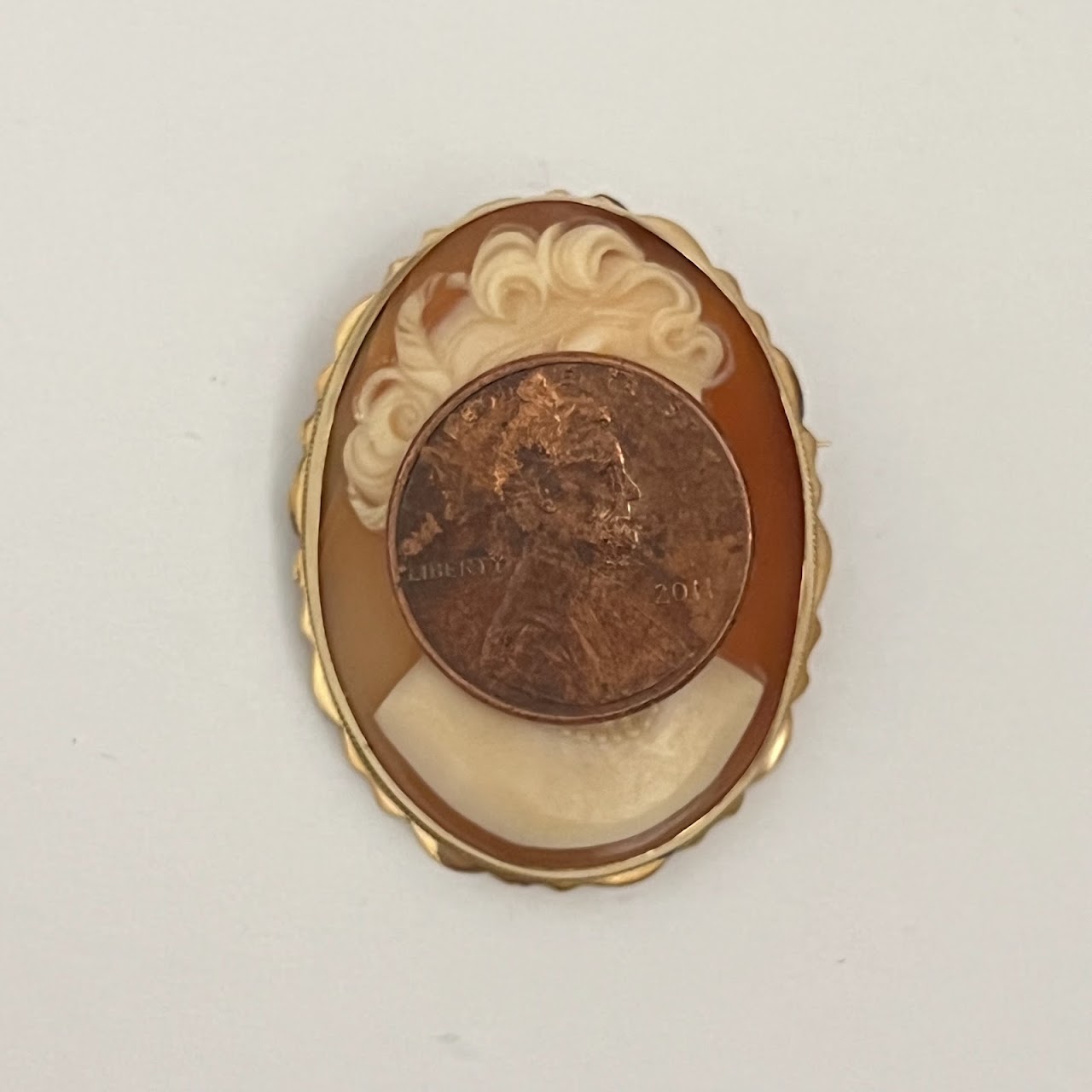 14K Gold Shell Cameo Convertible Brooch