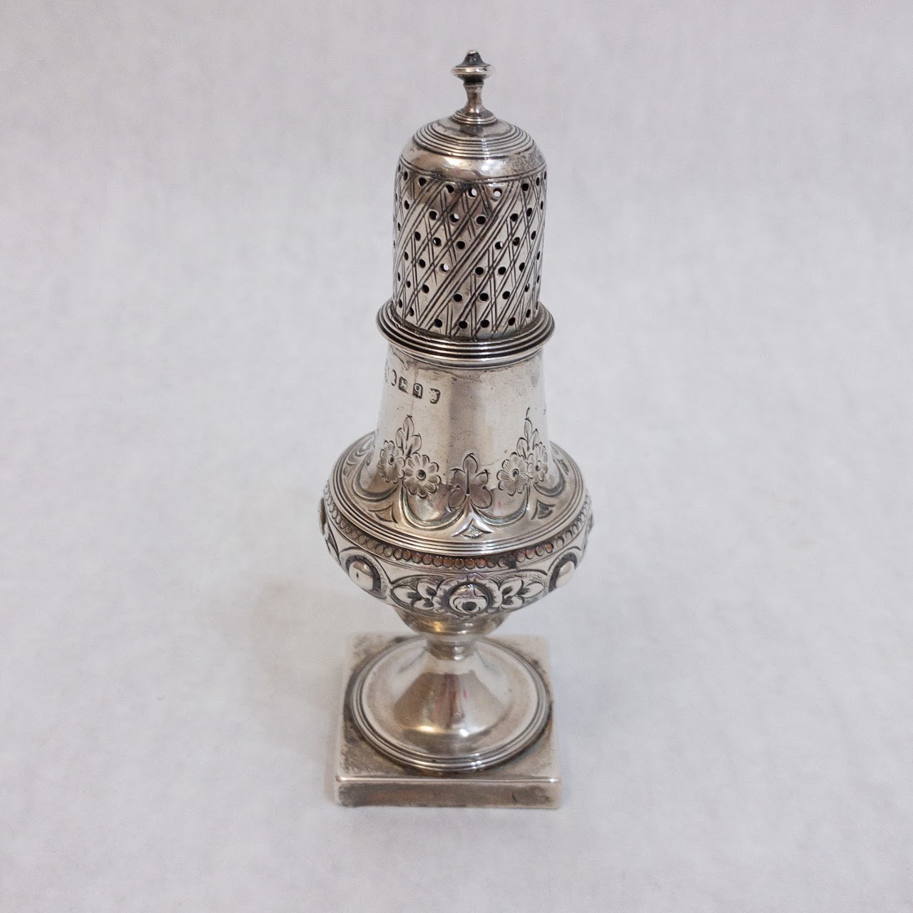 Sterling Silver Embossed Shaker