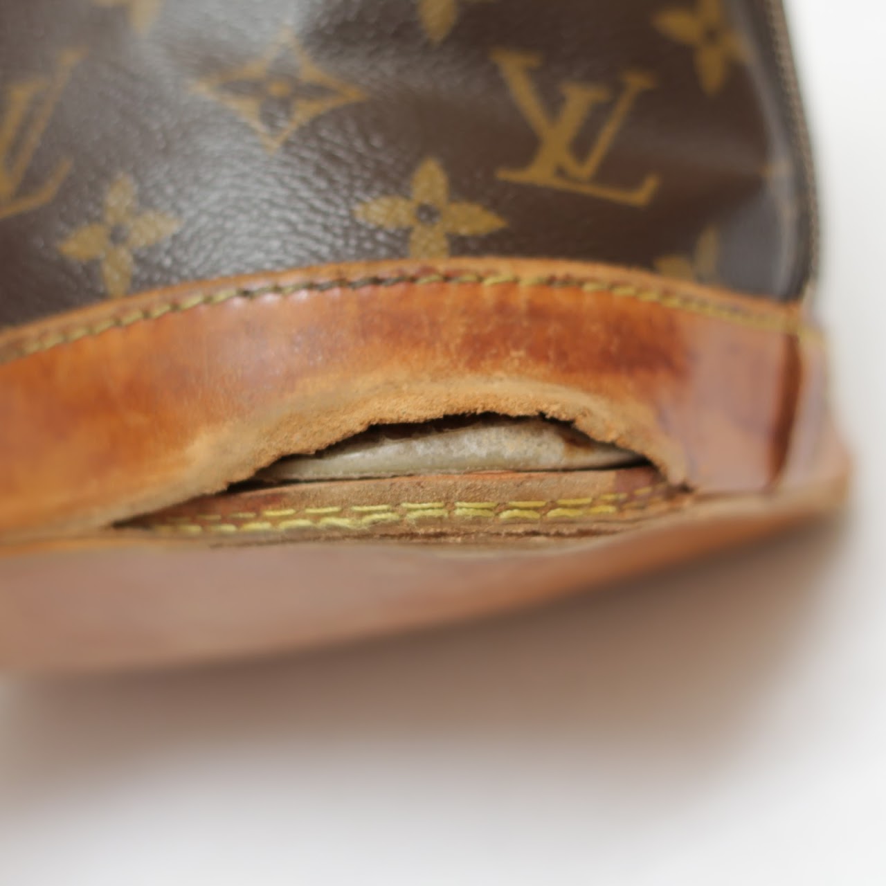 Louis Vuitton Alma Monogram Canvas Bag