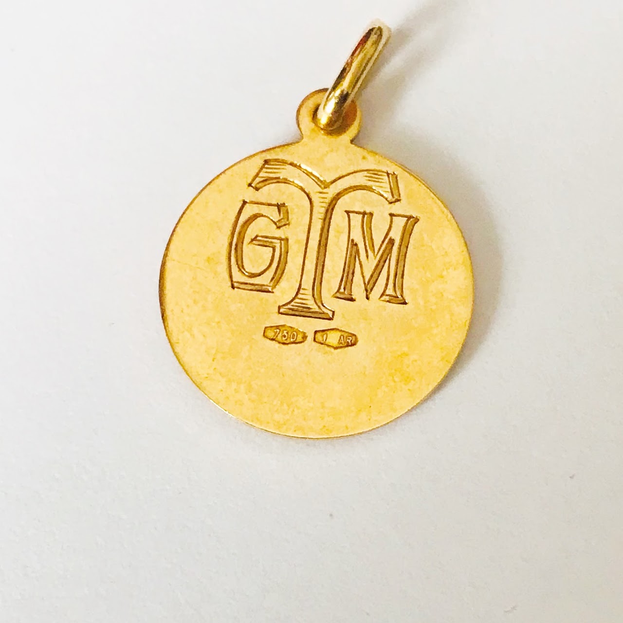 18K Gold Virgin Mary Medallion Pendant