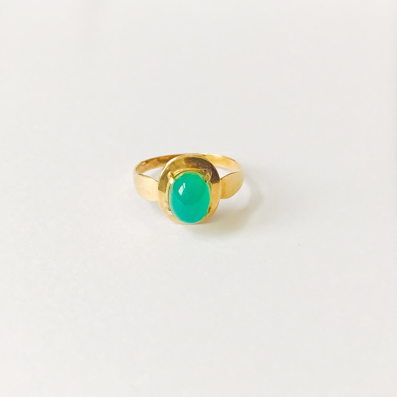 14K Gold & Green Cabochon Accent Ring