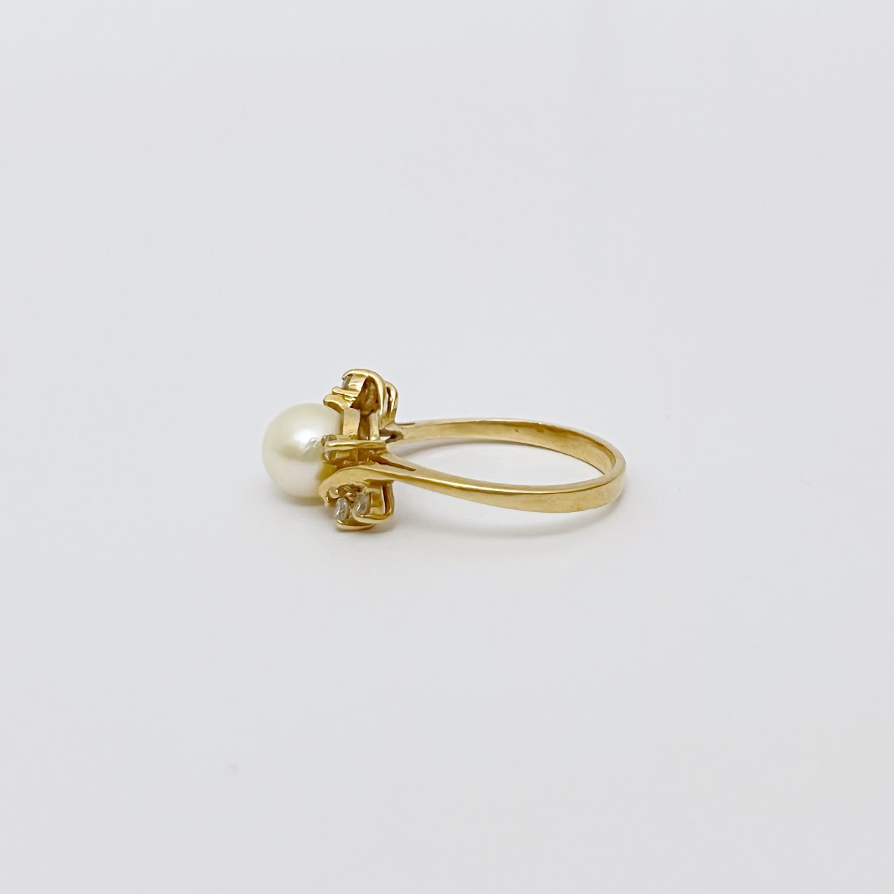 14K Gold, Diamond & Pearl Ring