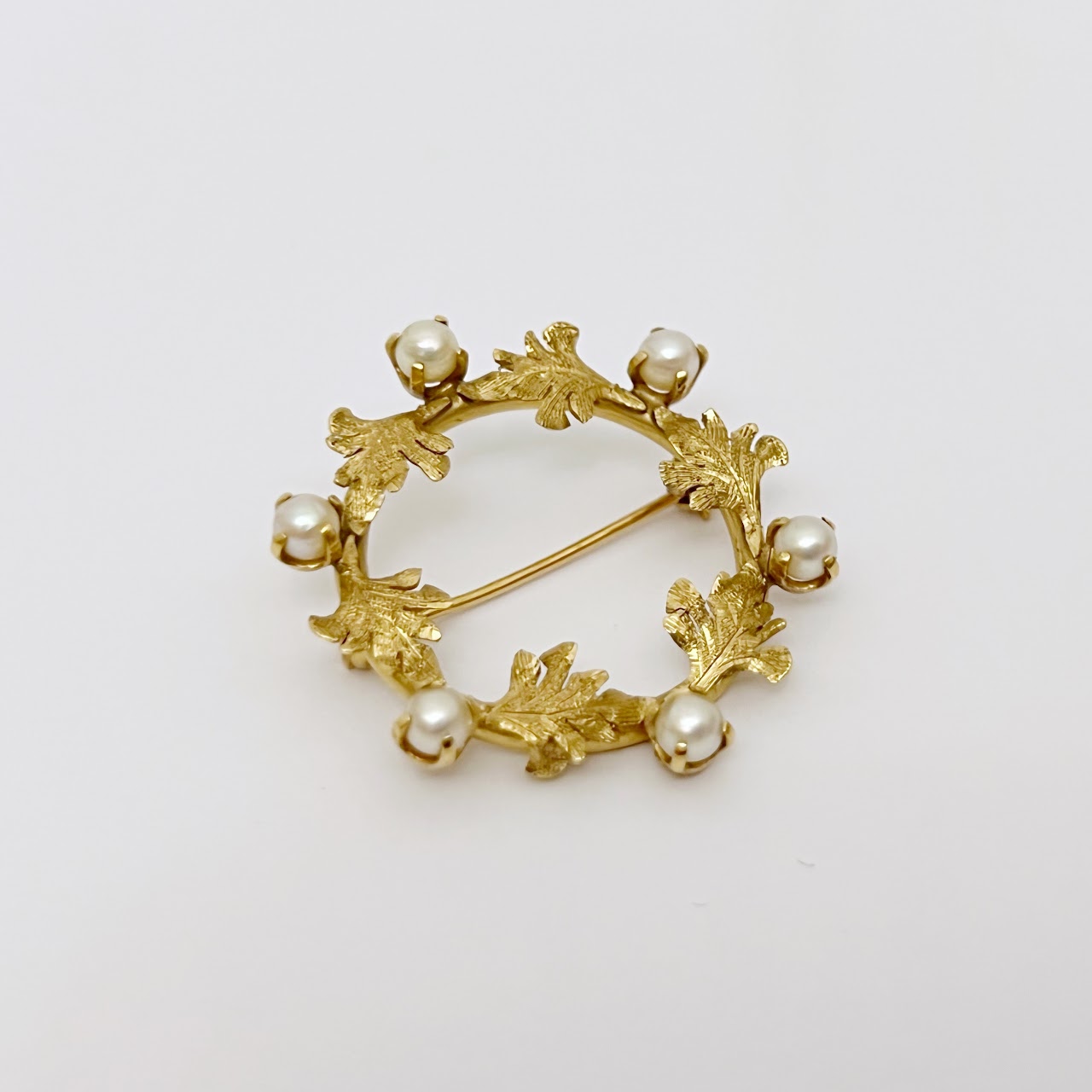 14K Gold & Pearl Wreath Brooch