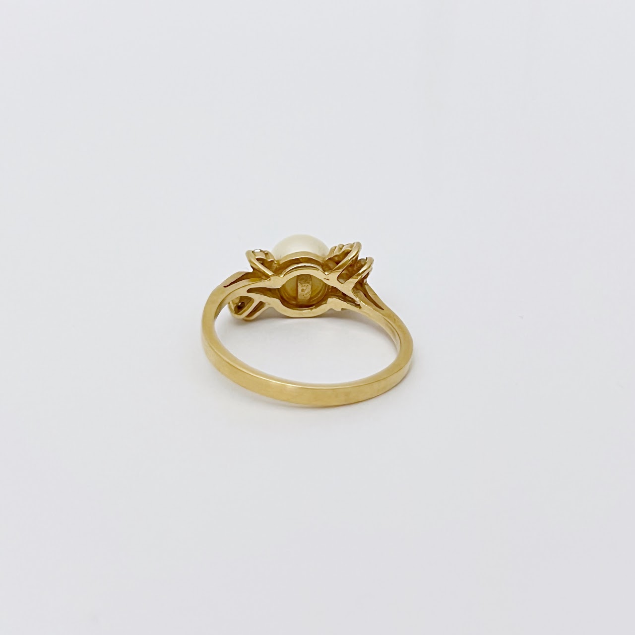 14K Gold, Diamond & Pearl Ring