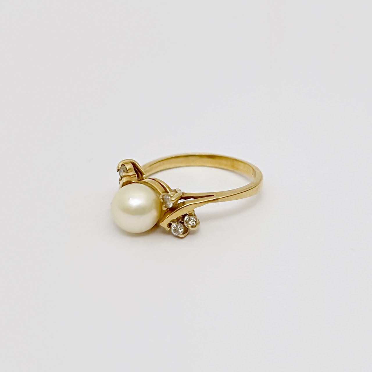 14K Gold, Diamond & Pearl Ring