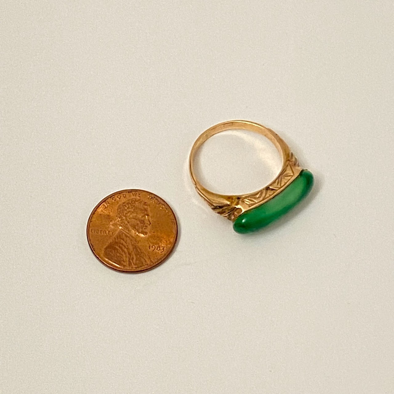 14K Gold Ring With Jade Cabochon