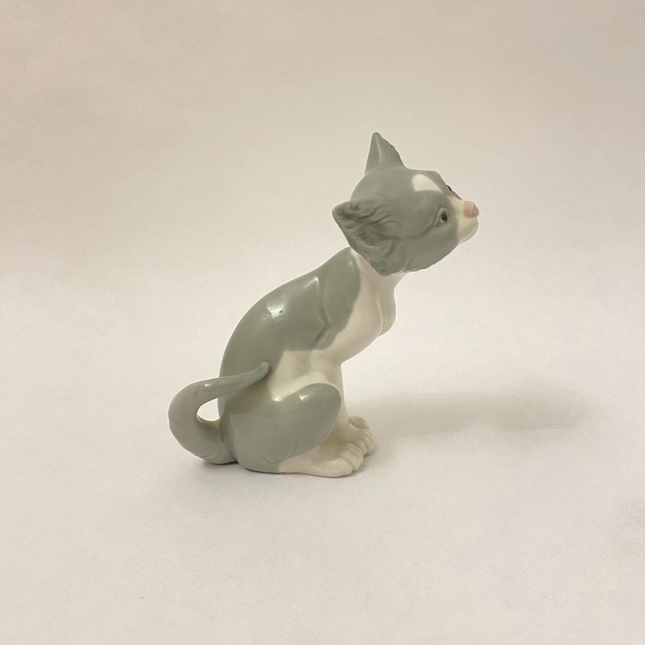 Lladro Curious Cat Figurine