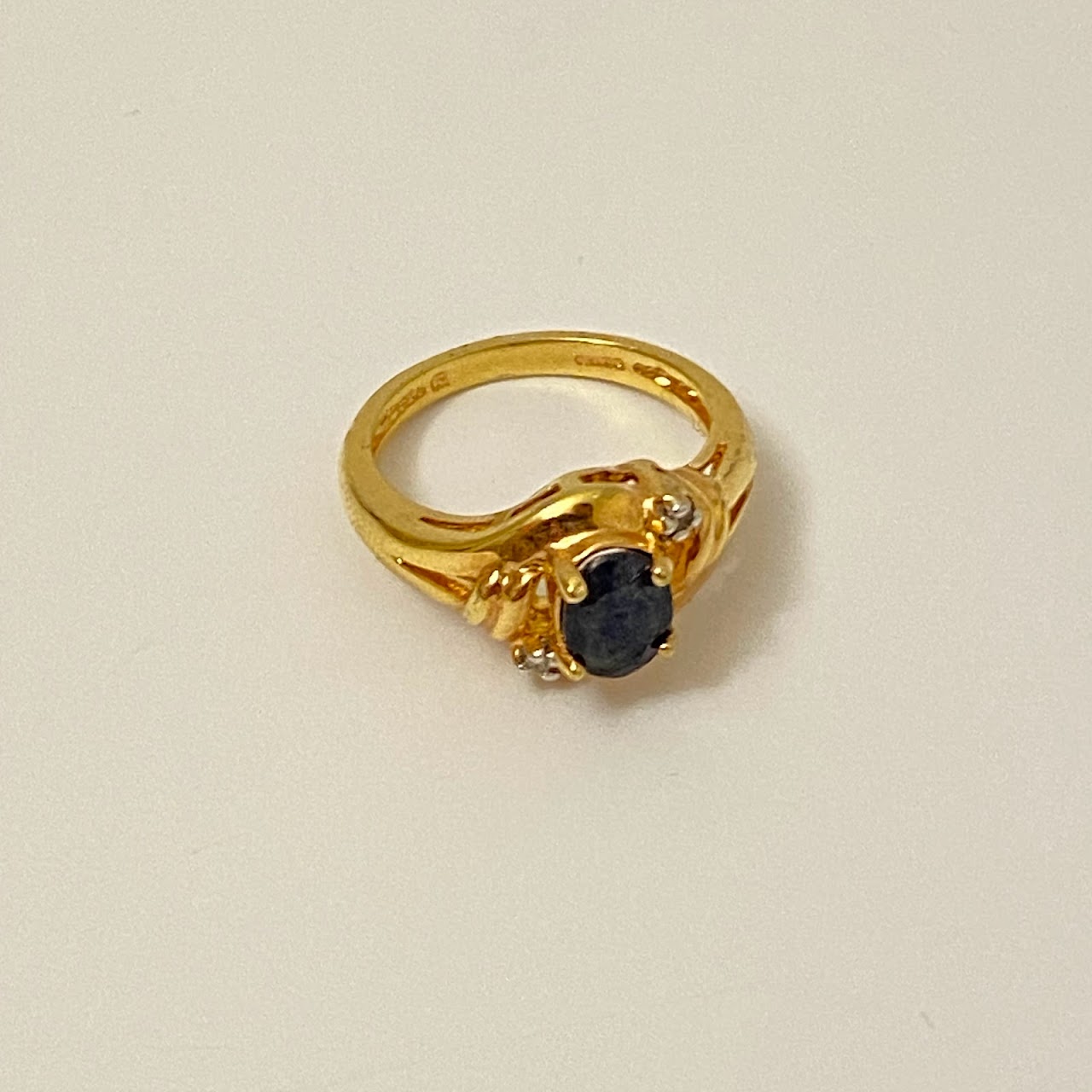 14K Gold Ring With Jet Stone & Two Tiny Diamonds