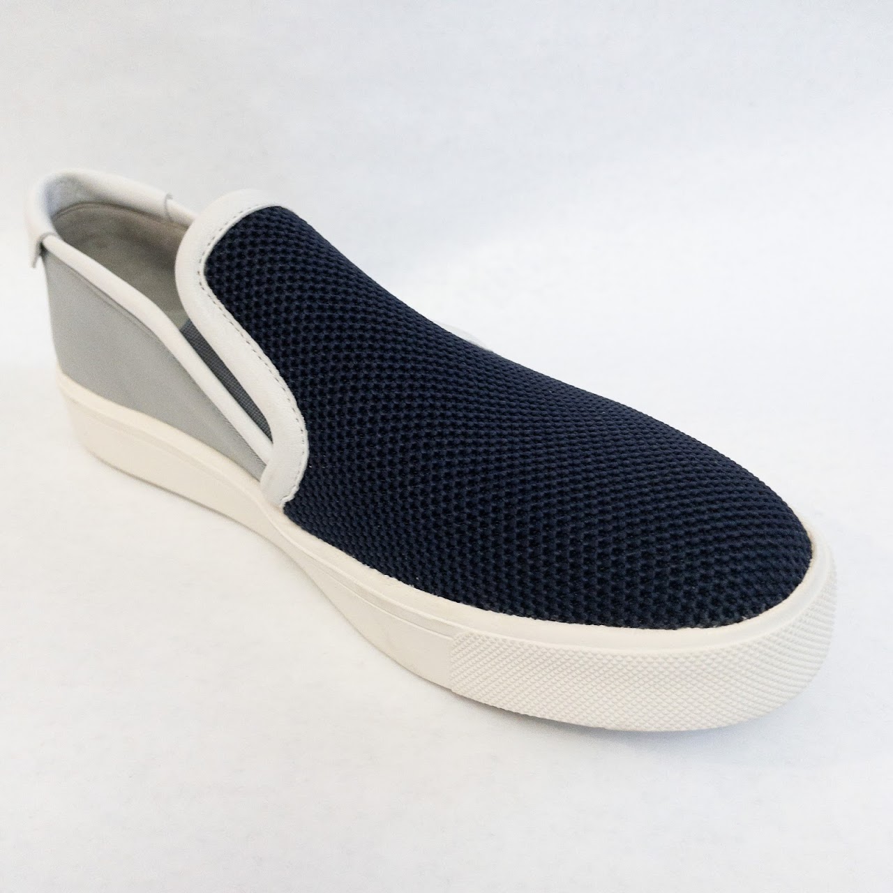 Vince. Slip On Sneakers