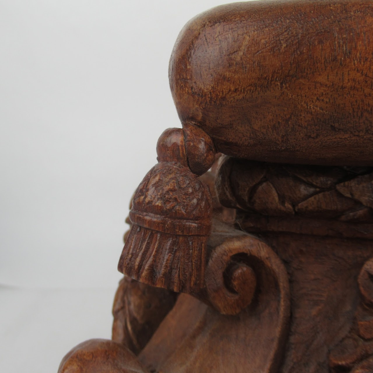 Carved Cherub Pedestal