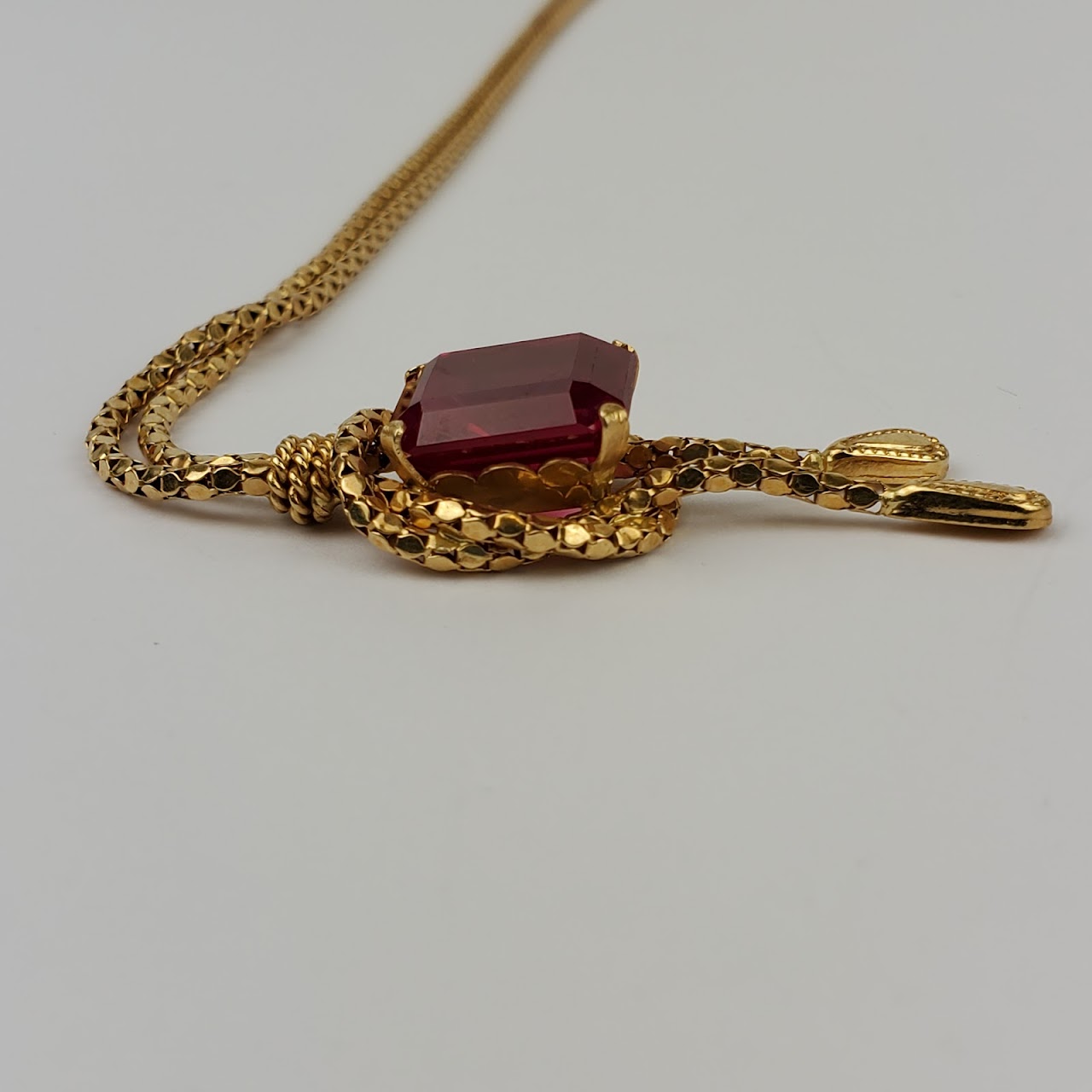 18K Gold and Red Gemstone Pendant Necklace