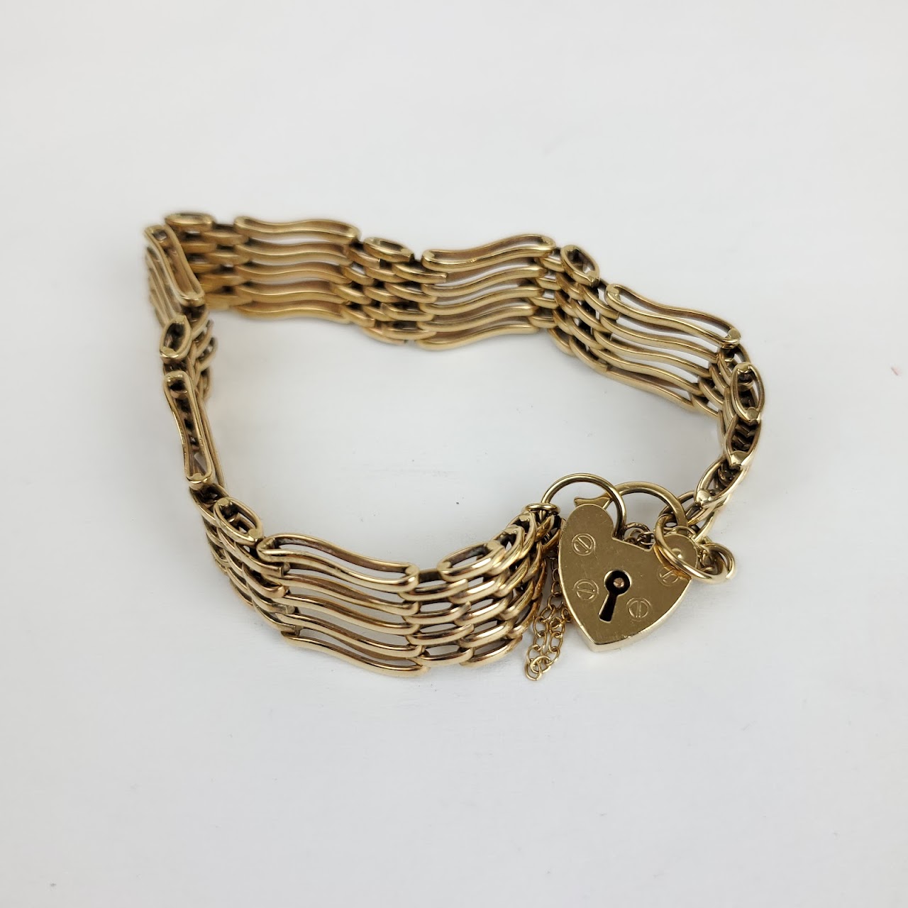 9K Gold Heart Lock Bracelet