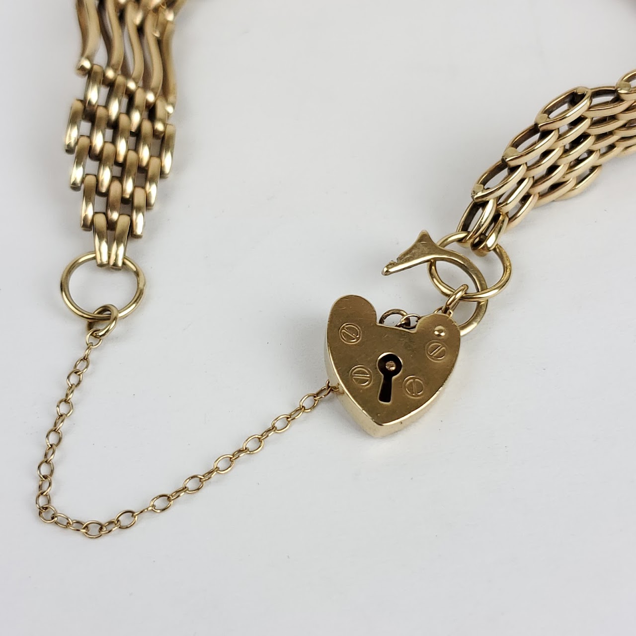9K Gold Heart Lock Bracelet