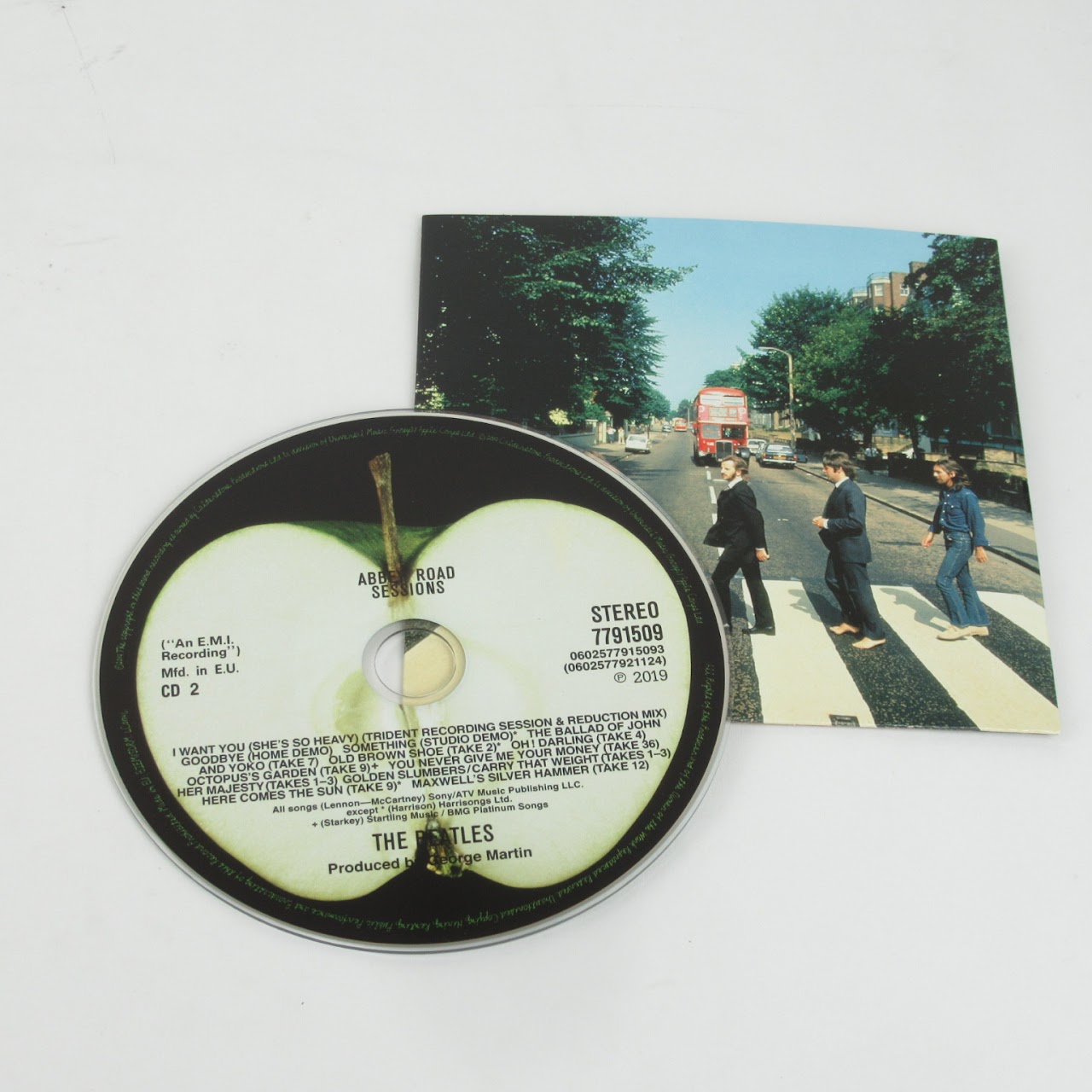 The Beatles Abbey Road Anniversary Edition 3-CD, 1-Blu Ray Set