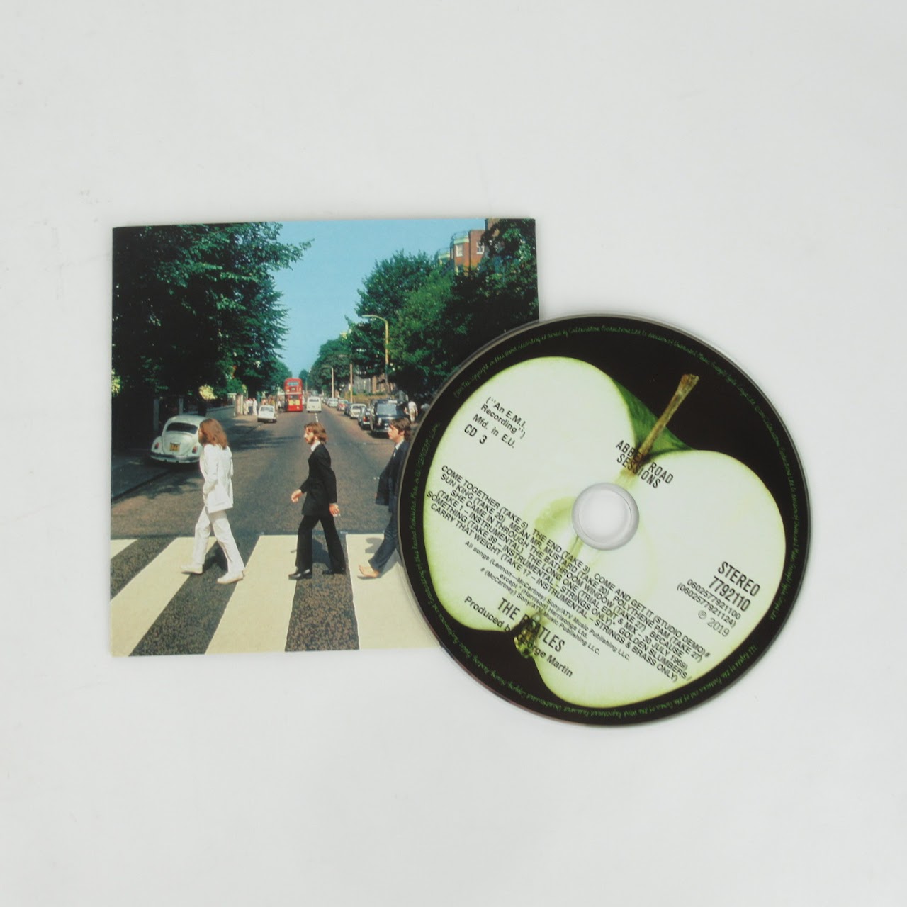 The Beatles Abbey Road Anniversary Edition 3-CD, 1-Blu Ray Set