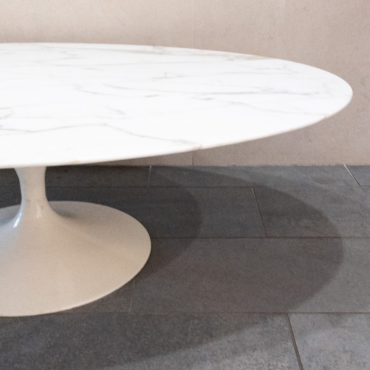 Tulip-Style Marble Top Cocktail Table