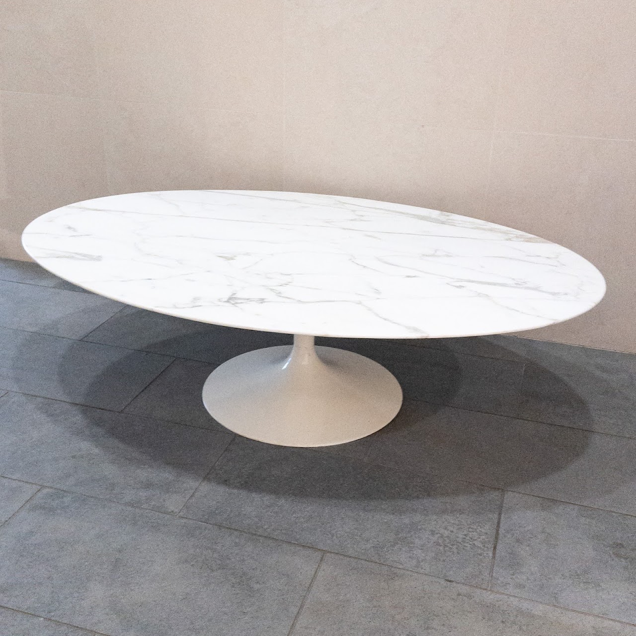 Tulip-Style Marble Top Cocktail Table