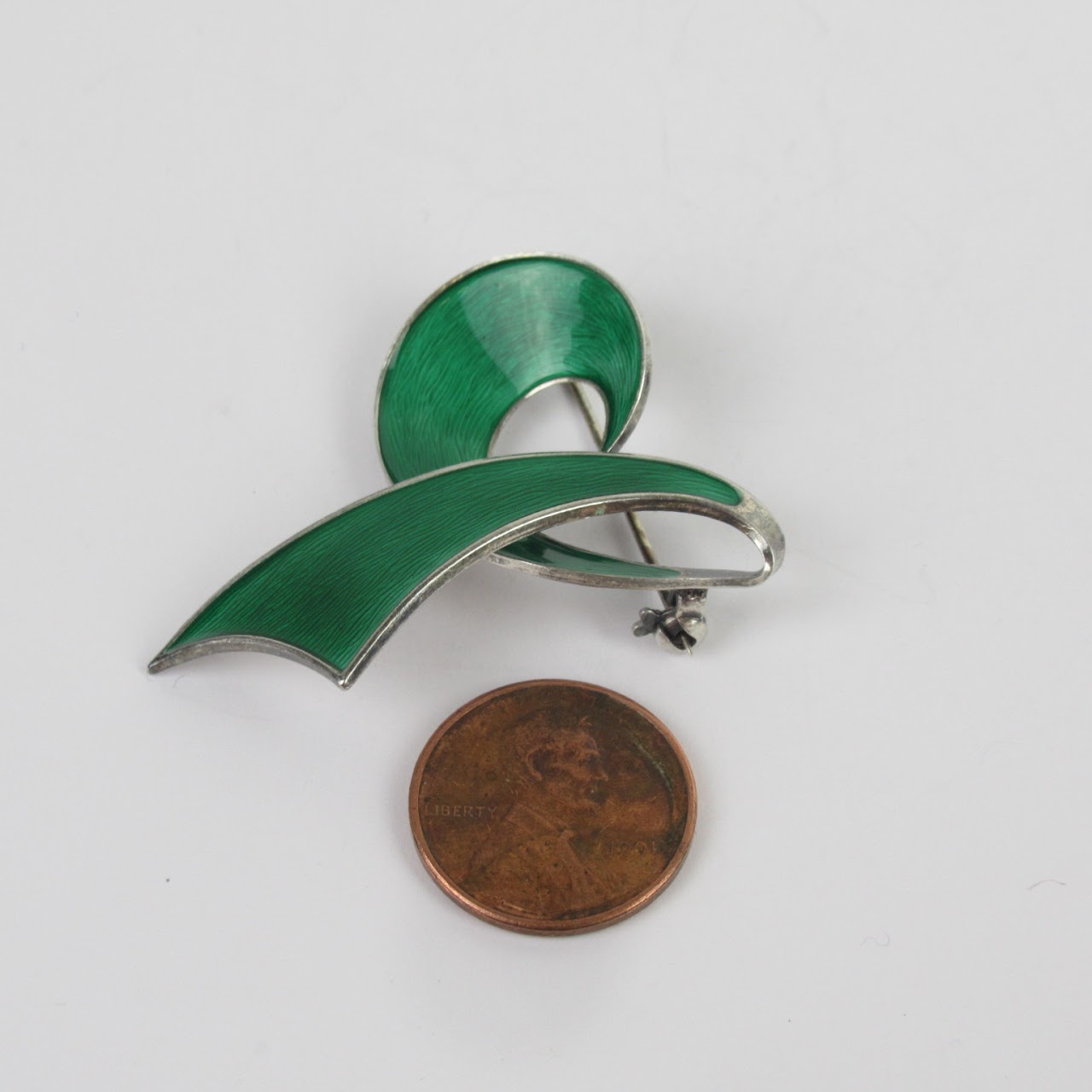 Sterling Silver & Green Enamel Brooch