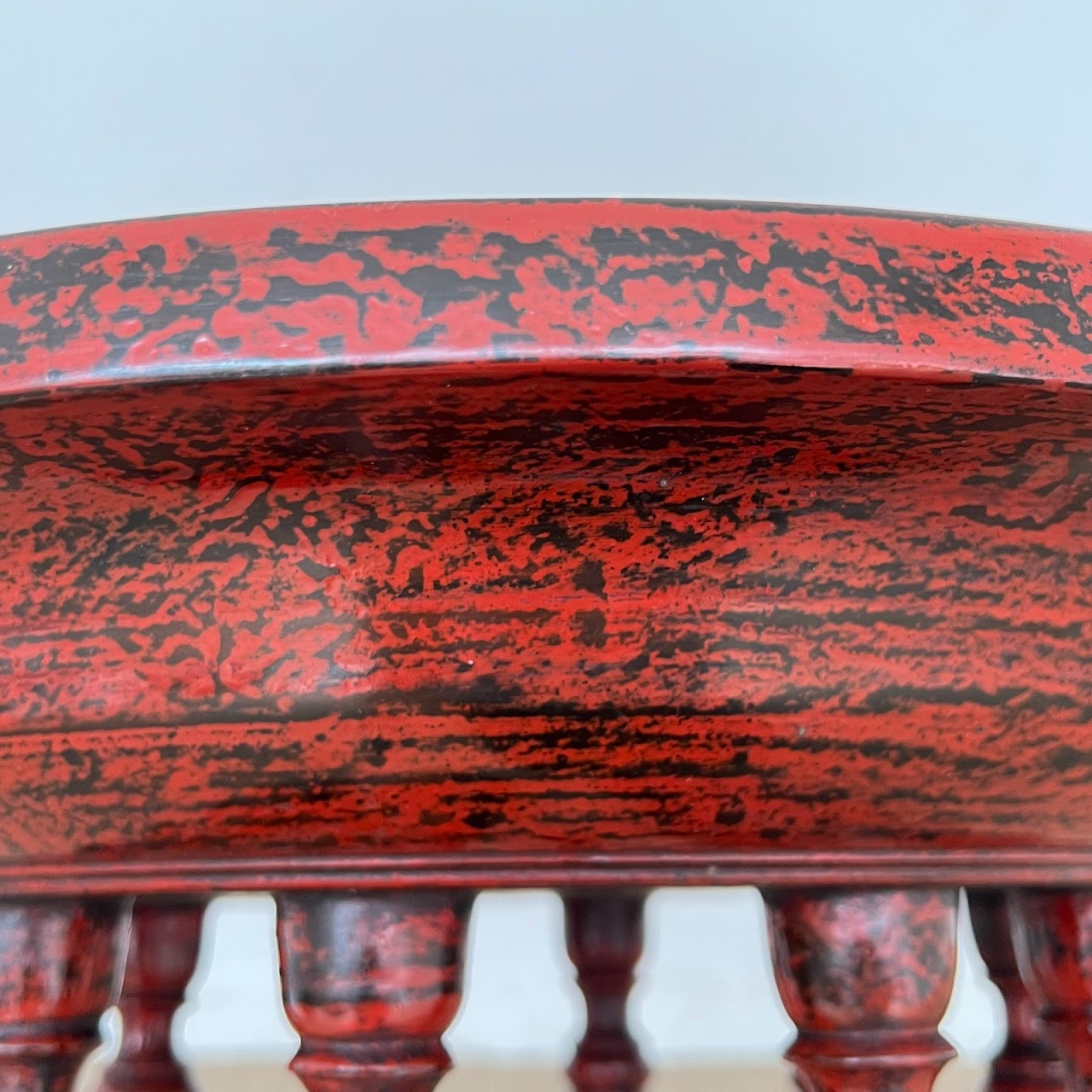 Lacquered Basin Top Turned Leg Table