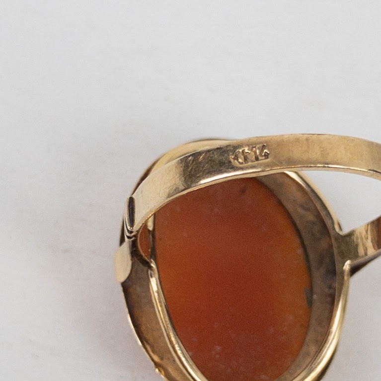 14K Gold Cameo Ring