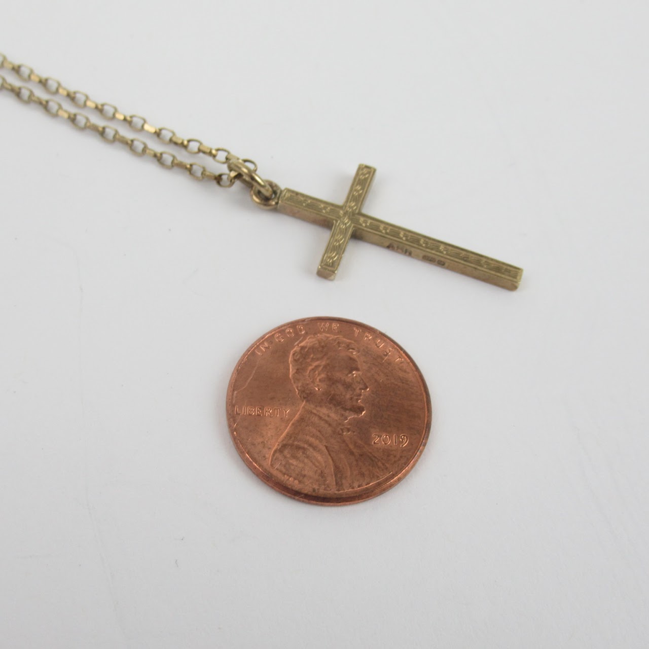 9K Gold Cross Pendant Necklace