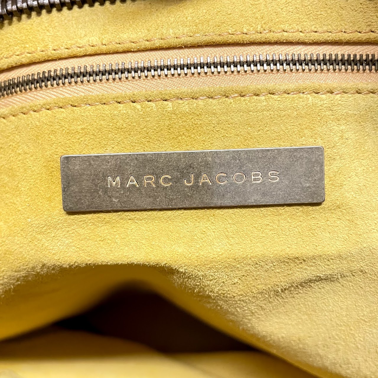 Marc Jacobs Ivory Leather Shoulder Bag