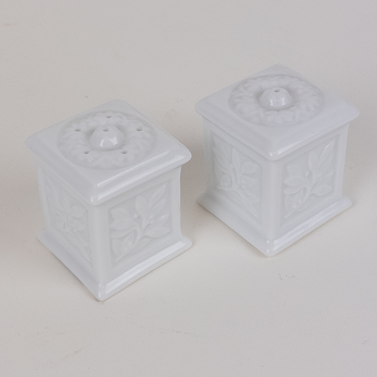 Bernardaud 'Louvre' Salt and Pepper Shaker Set