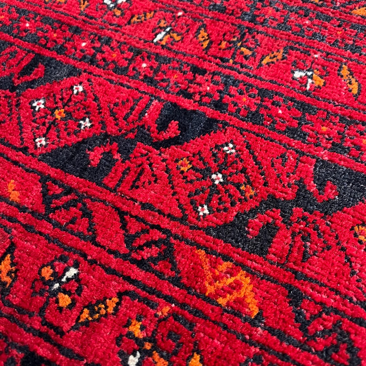 Afghan Sarooq Wool Area Rug