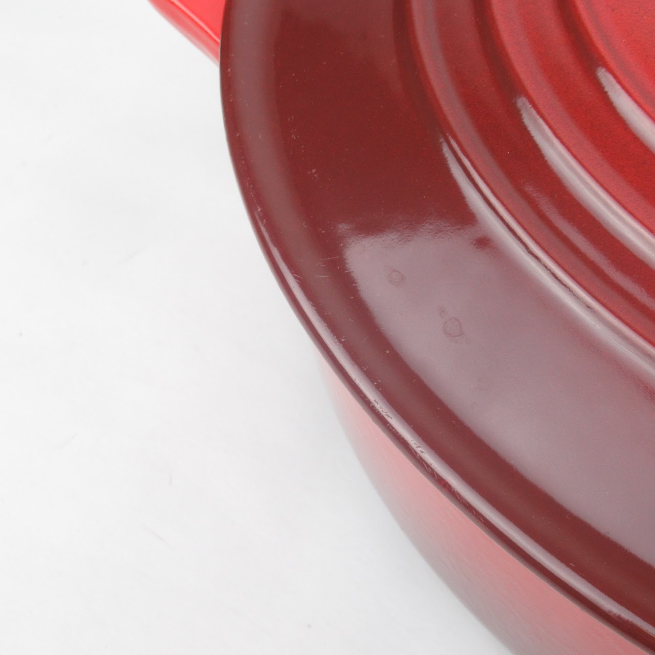 Le Creuset 32CM Oval Cast Cooker/Dutch Oven Cerise